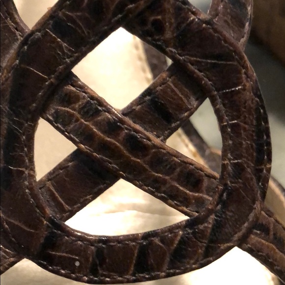 Used sandals by Liz Claiborne size 9 - Picture 8 of 10